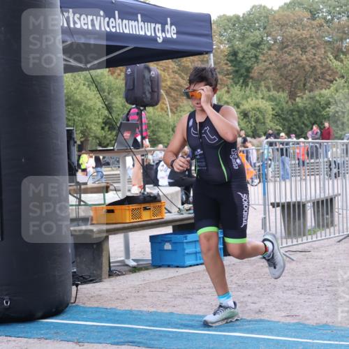 14.09.2025 - Stadtparktriathlon Strokosch-Dieckow http://msf.ph/oto/8899763 14.09.2025 14:16:26 Ziel 1525, 1686 meine-sportfotos.de