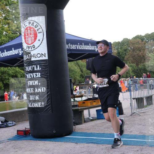14.09.2025 - Stadtparktriathlon Strokosch-Dieckow http://msf.ph/oto/8899782 14.09.2025 14:16:37 Ziel 1487 meine-sportfotos.de