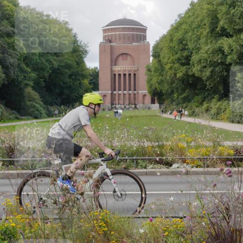 14.09.2025 - Stadtparktriathlon Michael Burmester http://msf.ph/oto/8899789 14.09.2025 13:00:05 Radfahren 1456, 1468, 1498 meine-sportfotos.de