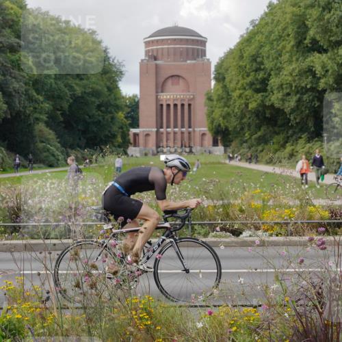 14.09.2025 - Stadtparktriathlon Michael Burmester http://msf.ph/oto/8899831 14.09.2025 13:00:44 Radfahren 1228, 1325, 1382 meine-sportfotos.de