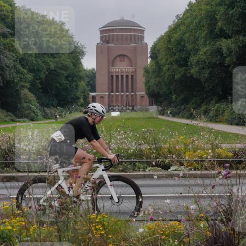 14.09.2025 - Stadtparktriathlon Michael Burmester http://msf.ph/oto/8899866 14.09.2025 09:16:40 Radfahren 330, 336, 351, 355, 367, 372, 399, 435, 457, 460, 462, 501 meine-sportfotos.de