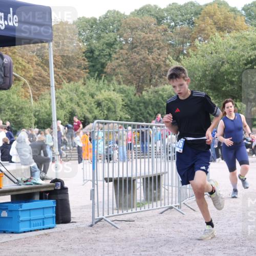 14.09.2025 - Stadtparktriathlon Strokosch-Dieckow http://msf.ph/oto/8899881 14.09.2025 14:17:49 Ziel 1323, 1554, 1676 meine-sportfotos.de