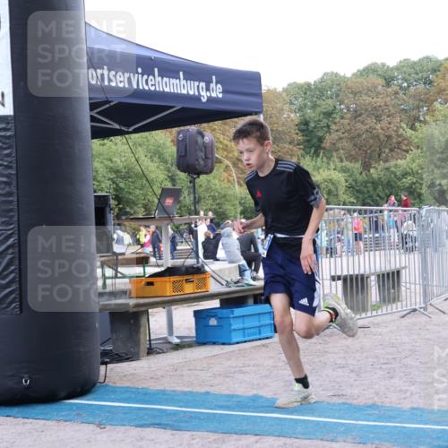 14.09.2025 - Stadtparktriathlon Strokosch-Dieckow http://msf.ph/oto/8899885 14.09.2025 14:17:50 Ziel 1323, 1554, 1676 meine-sportfotos.de