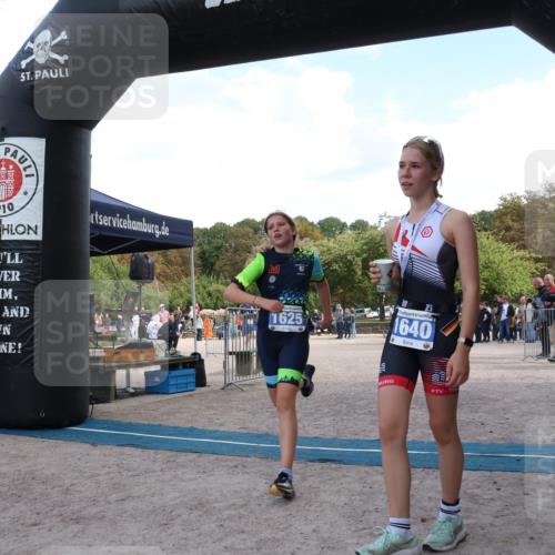 14.09.2025 - Stadtparktriathlon Strokosch-Dieckow http://msf.ph/oto/8899918 14.09.2025 14:18:23 Ziel 1556, 1559, 1625, 1665 meine-sportfotos.de