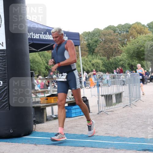 14.09.2025 - Stadtparktriathlon Strokosch-Dieckow http://msf.ph/oto/8899961 14.09.2025 14:19:38 Ziel 1476, 1490, 1628, 1635 meine-sportfotos.de