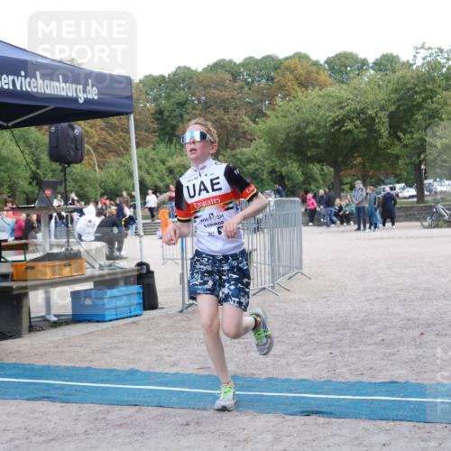 14.09.2025 - Stadtparktriathlon Strokosch-Dieckow http://msf.ph/oto/8899975 14.09.2025 14:19:53 Ziel 1680 meine-sportfotos.de