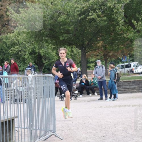 14.09.2025 - Stadtparktriathlon Strokosch-Dieckow http://msf.ph/oto/8899996 14.09.2025 14:20:25 Ziel 1536, 1542 meine-sportfotos.de