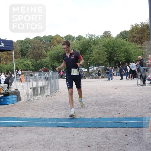 14.09.2025 - Stadtparktriathlon Strokosch-Dieckow http://msf.ph/oto/8900003 14.09.2025 14:20:28 Ziel 1536, 1542 meine-sportfotos.de