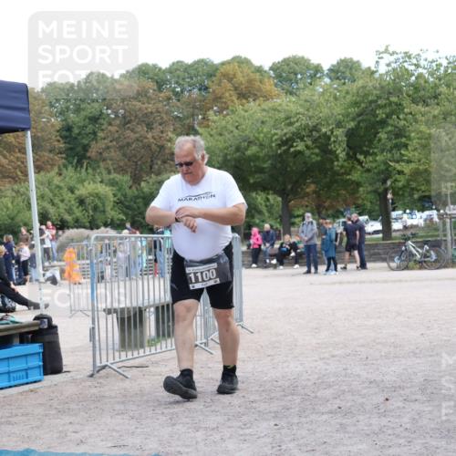 14.09.2025 - Stadtparktriathlon Strokosch-Dieckow http://msf.ph/oto/8900014 14.09.2025 14:20:54 Ziel 1100 meine-sportfotos.de