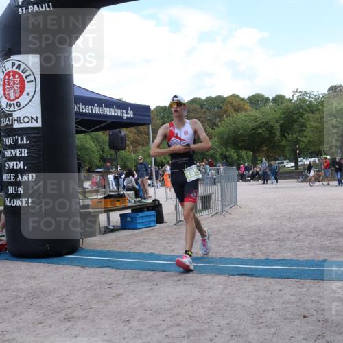14.09.2025 - Stadtparktriathlon Strokosch-Dieckow http://msf.ph/oto/8900054 14.09.2025 14:22:14 Ziel 1552, 1624 meine-sportfotos.de