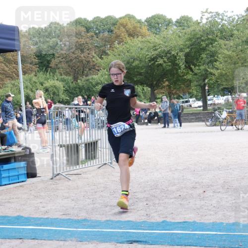 14.09.2025 - Stadtparktriathlon Strokosch-Dieckow http://msf.ph/oto/8900061 14.09.2025 14:22:19 Ziel 1463, 1552, 1624 meine-sportfotos.de