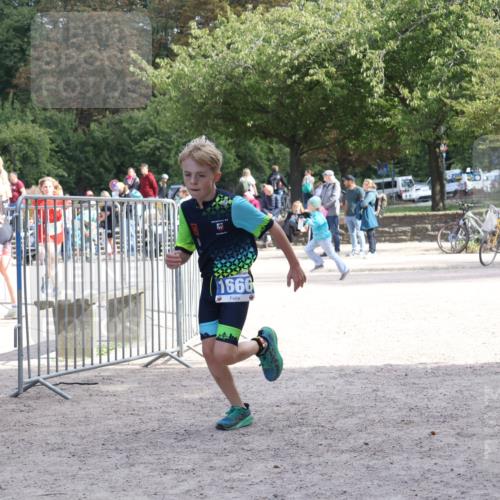 14.09.2025 - Stadtparktriathlon Strokosch-Dieckow http://msf.ph/oto/8900076 14.09.2025 14:22:35 Ziel 1572, 1666 meine-sportfotos.de