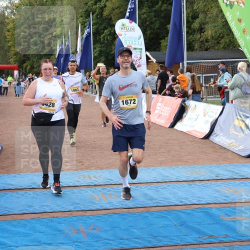 14.09.2025 - Airport Race Strokosch-Dieckow http://msf.ph/oto/8900118 14.09.2025 12:28:48 Ziel 95, 613, 879, 976, 1483, 1672, 1731, 1780, 1878, 1913, 1983, 4231, 5428 meine-sportfotos.de