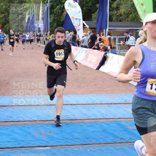 14.09.2025 - Airport Race Strokosch-Dieckow http://msf.ph/oto/8900139 14.09.2025 12:28:52 Ziel 95, 134, 406, 976, 1087, 1179, 1483, 1672, 1780, 1878, 1913, 1983, 2016 meine-sportfotos.de