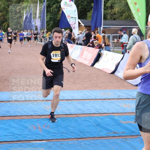 14.09.2025 - Airport Race Strokosch-Dieckow http://msf.ph/oto/8900142 14.09.2025 12:28:52 Ziel 95, 134, 406, 976, 1087, 1179, 1483, 1672, 1780, 1878, 1913, 1983, 2016 meine-sportfotos.de