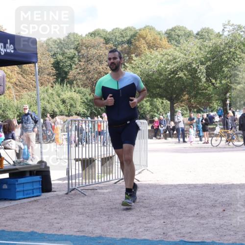 14.09.2025 - Stadtparktriathlon Strokosch-Dieckow http://msf.ph/oto/8900145 14.09.2025 14:24:25 Ziel 1507 meine-sportfotos.de