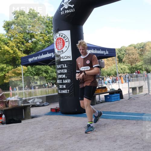 14.09.2025 - Stadtparktriathlon Strokosch-Dieckow http://msf.ph/oto/8900200 14.09.2025 14:28:17 Ziel 1544, 1660 meine-sportfotos.de