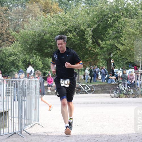 14.09.2025 - Stadtparktriathlon Strokosch-Dieckow http://msf.ph/oto/8900230 14.09.2025 14:32:19 Ziel 1491 meine-sportfotos.de