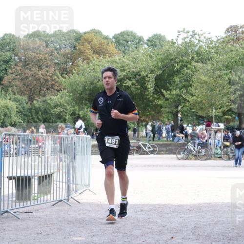 14.09.2025 - Stadtparktriathlon Strokosch-Dieckow http://msf.ph/oto/8900233 14.09.2025 14:32:19 Ziel 1491 meine-sportfotos.de