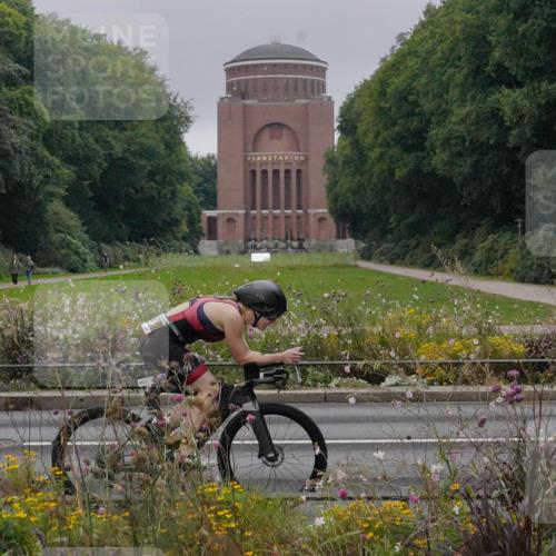 14.09.2025 - Stadtparktriathlon Michael Burmester http://msf.ph/oto/8900292 14.09.2025 09:17:18 Radfahren 312, 369, 387, 408, 416, 463 meine-sportfotos.de
