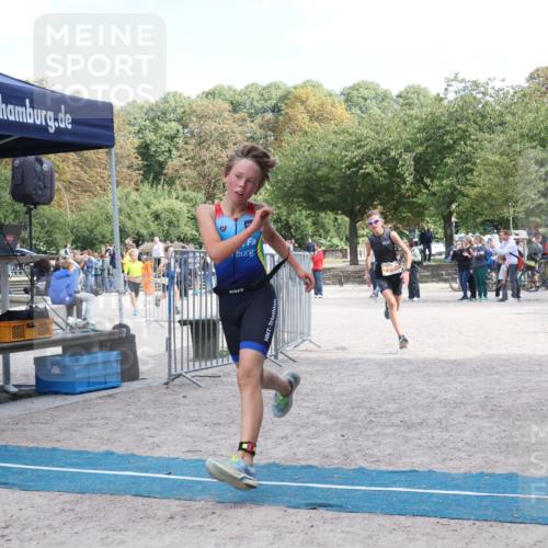 14.09.2025 - Stadtparktriathlon Strokosch-Dieckow http://msf.ph/oto/8900295 14.09.2025 14:37:31 Ziel 1697, 1707, 1739, 1741, 1759, 1776, 1780, 1789 meine-sportfotos.de