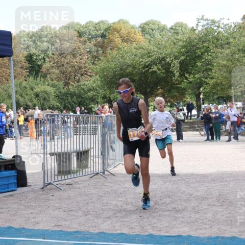 14.09.2025 - Stadtparktriathlon Strokosch-Dieckow http://msf.ph/oto/8900303 14.09.2025 14:37:33 Ziel 1697, 1707, 1739, 1741, 1759, 1776, 1780, 1789 meine-sportfotos.de