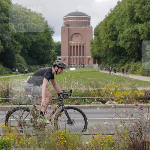 14.09.2025 - Stadtparktriathlon Michael Burmester http://msf.ph/oto/8900305 14.09.2025 13:02:08 Radfahren 1501, 1514 meine-sportfotos.de