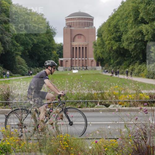 14.09.2025 - Stadtparktriathlon Michael Burmester http://msf.ph/oto/8900310 14.09.2025 13:02:17 Radfahren 1380, 1411, 1441, 1467, 1476 meine-sportfotos.de