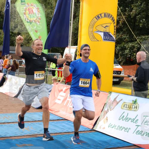 14.09.2025 - Airport Race Strokosch-Dieckow http://msf.ph/oto/8900311 14.09.2025 12:29:15 Ziel 145, 236, 457, 941, 1415, 1432, 1540, 1601, 1664, 1882, 1975, 2122 meine-sportfotos.de