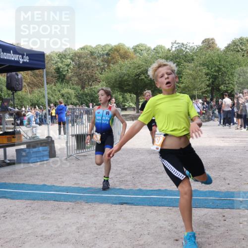14.09.2025 - Stadtparktriathlon Strokosch-Dieckow http://msf.ph/oto/8900324 14.09.2025 14:37:36 Ziel 1697, 1707, 1732, 1739, 1741, 1759, 1776, 1780 meine-sportfotos.de