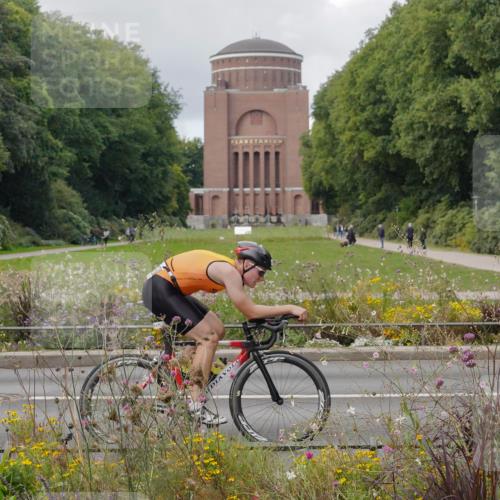 14.09.2025 - Stadtparktriathlon Michael Burmester http://msf.ph/oto/8900325 14.09.2025 13:02:23 Radfahren 1380, 1411, 1431, 1441, 1467, 1476, 1489, 1497, 1519 meine-sportfotos.de