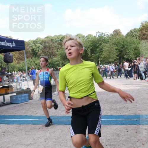14.09.2025 - Stadtparktriathlon Strokosch-Dieckow http://msf.ph/oto/8900326 14.09.2025 14:37:36 Ziel 1697, 1707, 1732, 1739, 1741, 1759, 1776, 1780 meine-sportfotos.de