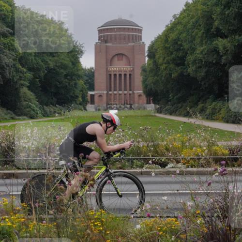 14.09.2025 - Stadtparktriathlon Michael Burmester http://msf.ph/oto/8900327 14.09.2025 09:17:29 Radfahren 313, 335, 387, 421, 436 meine-sportfotos.de