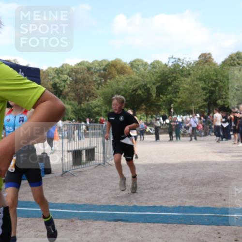 14.09.2025 - Stadtparktriathlon Strokosch-Dieckow http://msf.ph/oto/8900329 14.09.2025 14:37:37 Ziel 1697, 1700, 1707, 1732, 1739, 1741, 1759, 1776, 1780 meine-sportfotos.de