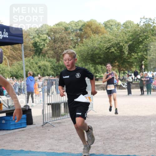 14.09.2025 - Stadtparktriathlon Strokosch-Dieckow http://msf.ph/oto/8900331 14.09.2025 14:37:37 Ziel 1697, 1700, 1707, 1732, 1739, 1741, 1759, 1776, 1780 meine-sportfotos.de