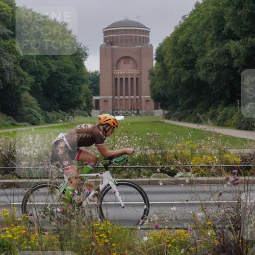 14.09.2025 - Stadtparktriathlon Michael Burmester http://msf.ph/oto/8900342 14.09.2025 09:17:39 Radfahren 310, 331, 394, 402, 452, 476 meine-sportfotos.de