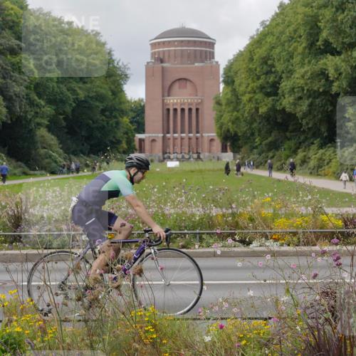 14.09.2025 - Stadtparktriathlon Michael Burmester http://msf.ph/oto/8900364 14.09.2025 13:02:45 Radfahren 1342, 1349, 1355, 1367, 1434, 1435, 1477, 1483, 1488 meine-sportfotos.de
