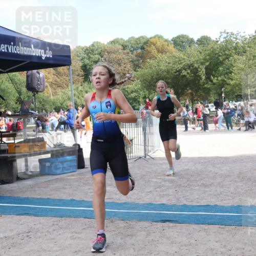 14.09.2025 - Stadtparktriathlon Strokosch-Dieckow http://msf.ph/oto/8900373 14.09.2025 14:37:45 Ziel 1700, 1703, 1731, 1732 meine-sportfotos.de