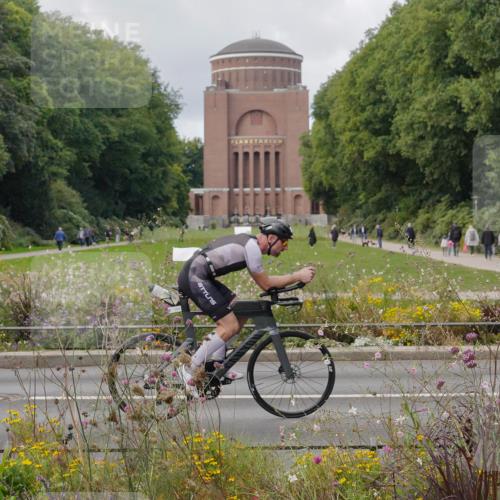 14.09.2025 - Stadtparktriathlon Michael Burmester http://msf.ph/oto/8900399 14.09.2025 13:02:58 Radfahren 1352, 1387, 1403, 1407, 1414, 1483, 1492, 1493 meine-sportfotos.de