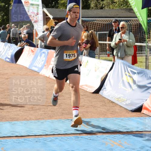 14.09.2025 - Airport Race Strokosch-Dieckow http://msf.ph/oto/8900401 14.09.2025 12:29:23 Ziel 236, 428, 457, 729, 1442, 1540, 1601, 1678, 1882, 1883, 1905, 1975, 4213 meine-sportfotos.de