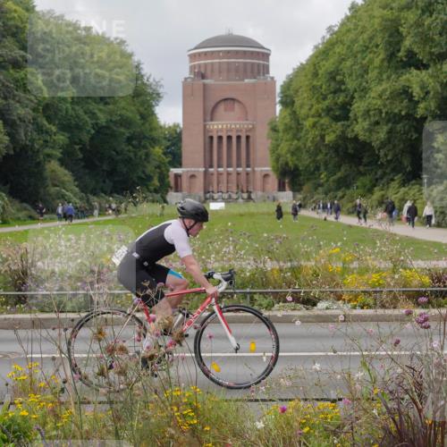 14.09.2025 - Stadtparktriathlon Michael Burmester http://msf.ph/oto/8900413 14.09.2025 13:03:04 Radfahren 1300, 1352, 1384, 1387, 1403, 1407, 1437, 1493 meine-sportfotos.de
