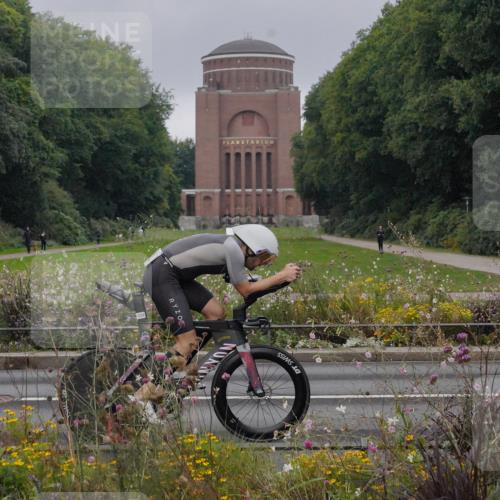 14.09.2025 - Stadtparktriathlon Michael Burmester http://msf.ph/oto/8900470 14.09.2025 09:18:40 Radfahren 302, 316, 358, 455, 493, 499 meine-sportfotos.de