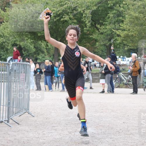 14.09.2025 - Stadtparktriathlon Strokosch-Dieckow http://msf.ph/oto/8900508 14.09.2025 14:38:36 Ziel 1725, 1753, 1783, 1786 meine-sportfotos.de