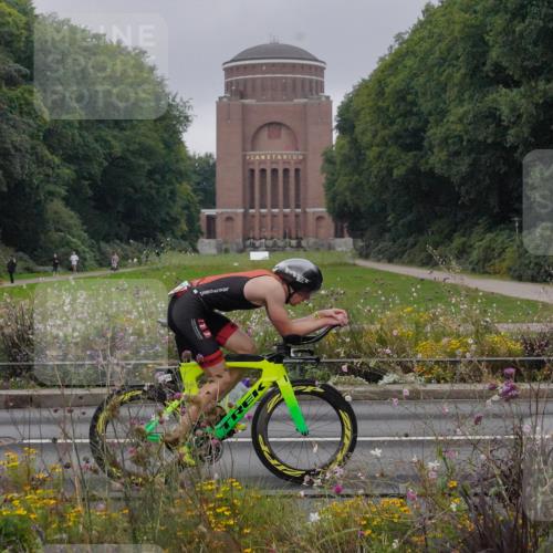 14.09.2025 - Stadtparktriathlon Michael Burmester http://msf.ph/oto/8900532 14.09.2025 09:19:05 Radfahren 314, 334, 422, 431, 472, 480, 482 meine-sportfotos.de