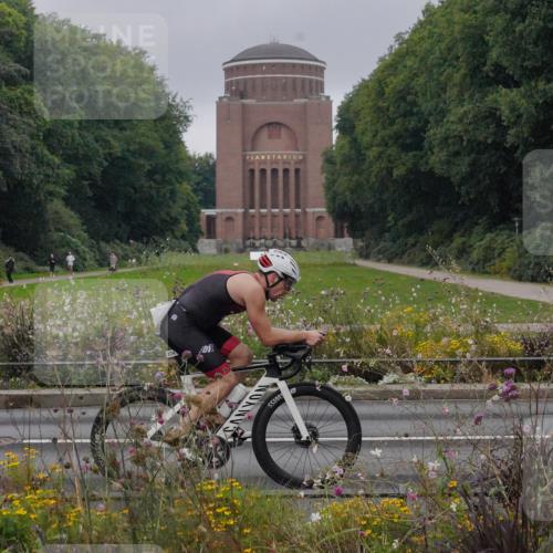 14.09.2025 - Stadtparktriathlon Michael Burmester http://msf.ph/oto/8900537 14.09.2025 09:19:06 Radfahren 314, 334, 422, 431, 472, 480, 482 meine-sportfotos.de