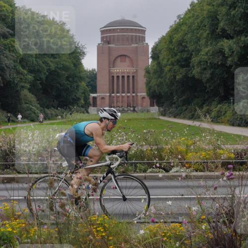 14.09.2025 - Stadtparktriathlon Michael Burmester http://msf.ph/oto/8900552 14.09.2025 09:19:11 Radfahren 334, 338, 397, 422, 431, 471, 480, 482 meine-sportfotos.de