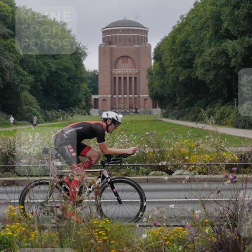 14.09.2025 - Stadtparktriathlon Michael Burmester http://msf.ph/oto/8900557 14.09.2025 09:19:14 Radfahren 338, 397, 422, 431, 464, 471, 480 meine-sportfotos.de