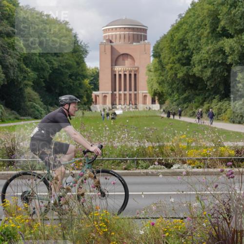 14.09.2025 - Stadtparktriathlon Michael Burmester http://msf.ph/oto/8900589 14.09.2025 13:05:22 Radfahren 1369, 1373, 1472, 1487, 1505 meine-sportfotos.de