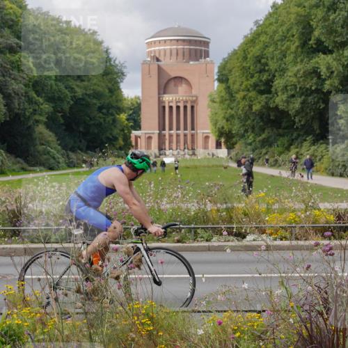 14.09.2025 - Stadtparktriathlon Michael Burmester http://msf.ph/oto/8900600 14.09.2025 13:05:28 Radfahren 1369, 1373, 1388, 1487, 1505, 1520 meine-sportfotos.de