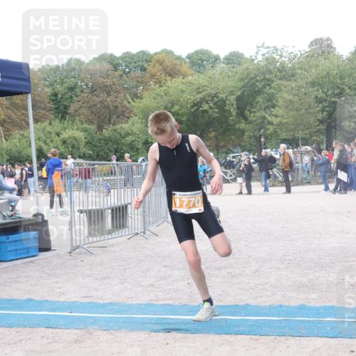 14.09.2025 - Stadtparktriathlon Strokosch-Dieckow http://msf.ph/oto/8900614 14.09.2025 14:39:20 Ziel 1561, 1770 meine-sportfotos.de